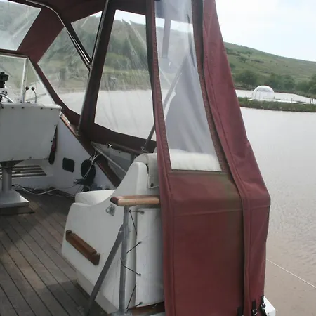 The Rose - 37Ft Lakeside Yacht With Hot Tub Swansea Exterior photo